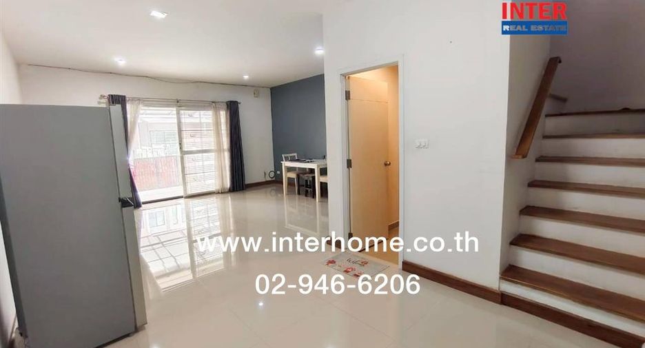 Reihenhaus zum Kauf mit 2 Zimmer in Phra Samut Chedi, Samut Prakan