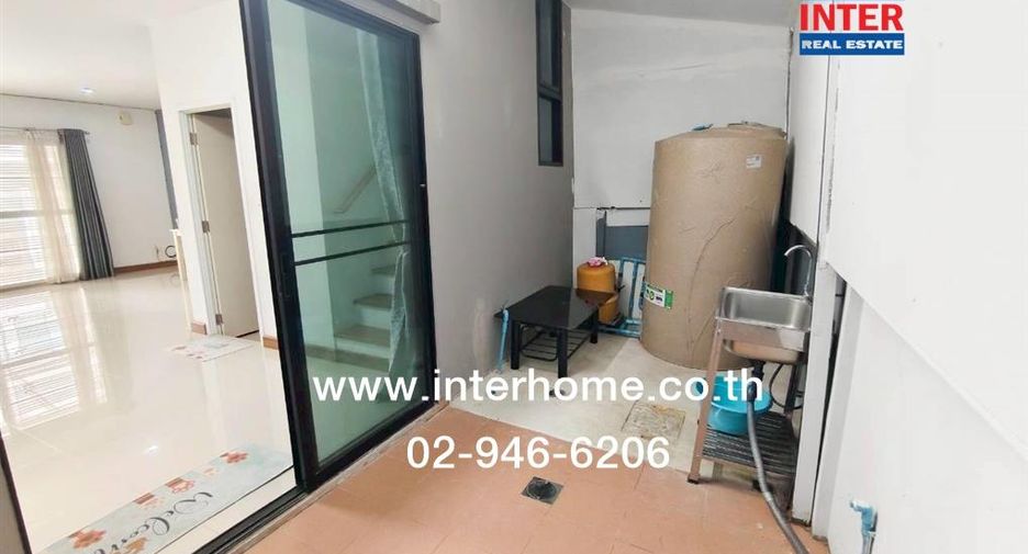 Reihenhaus zum Kauf mit 2 Zimmer in Phra Samut Chedi, Samut Prakan