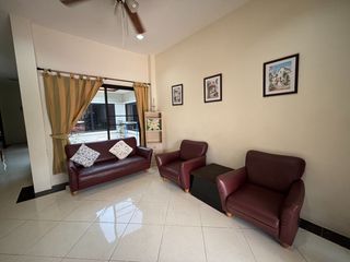 Haus zum Kauf mit 5 Zimmer in Klaeng, Rayong