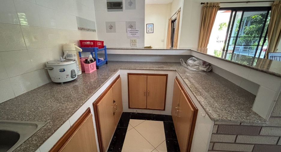 Casa en venta de 5 habitaciones en Klaeng, Rayong