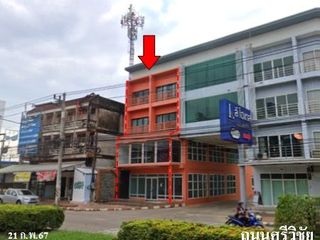For sale 9 bedrooms retail Space in Mueang Surat Thani, Surat Thani