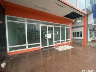 For sale 9 bedrooms retail Space in Mueang Surat Thani, Surat Thani