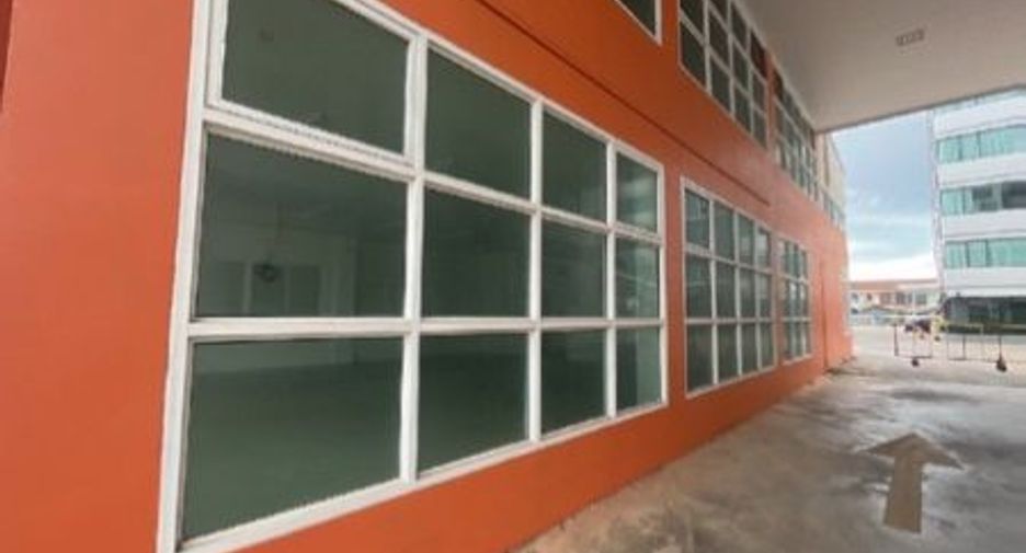 For sale 9 bedrooms retail Space in Mueang Surat Thani, Surat Thani