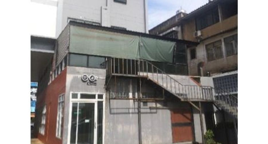 For sale 9 bedrooms retail Space in Mueang Surat Thani, Surat Thani