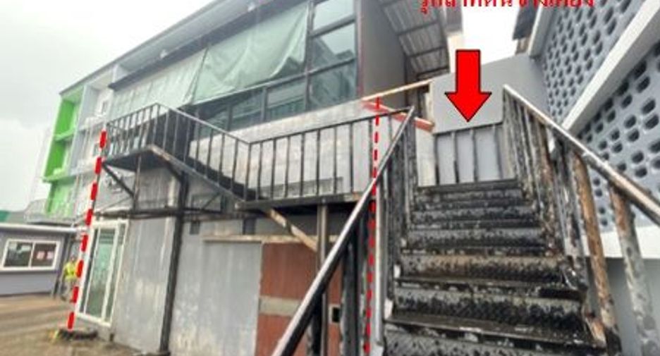 For sale 9 bedrooms retail Space in Mueang Surat Thani, Surat Thani