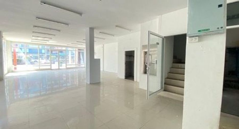 For sale 9 bedrooms retail Space in Mueang Surat Thani, Surat Thani