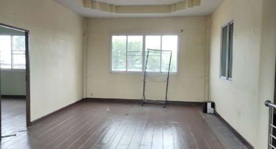 For sale retail Space in Chatturat, Chaiyaphum