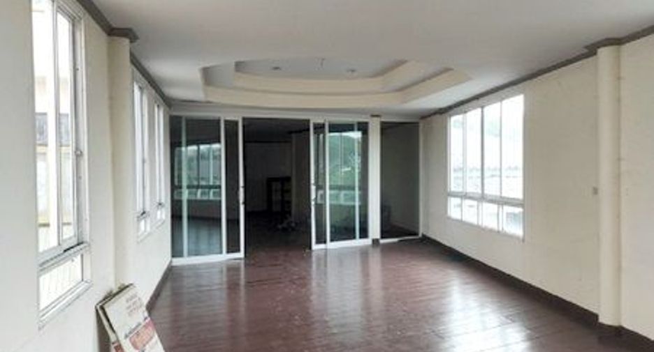 For sale retail Space in Chatturat, Chaiyaphum
