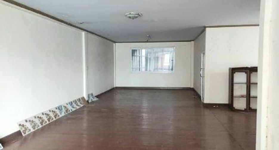 For sale retail Space in Chatturat, Chaiyaphum