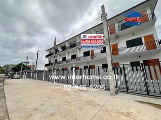 出售 4 卧室 联排别墅 在 Bang Sue, 曼谷