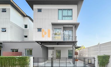 Haus zur Miete und zum Kauf mit 4 Zimmer in Prawet, Bangkok