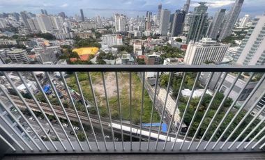 Wohnung zur Miete und zum Kauf mit 2 Zimmer in Khlong Toei, Bangkok