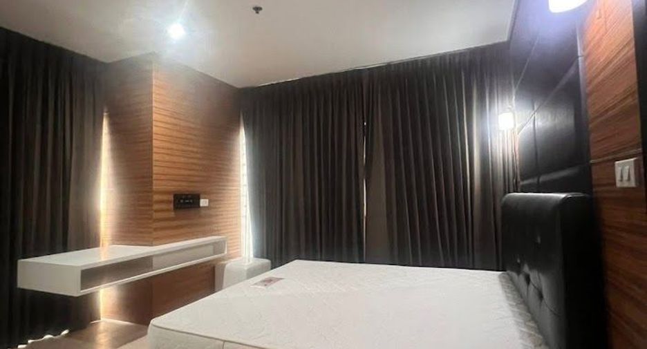 For rent そして for sale 2 ベッドルーム condo in Khlong Toei, Bangkok