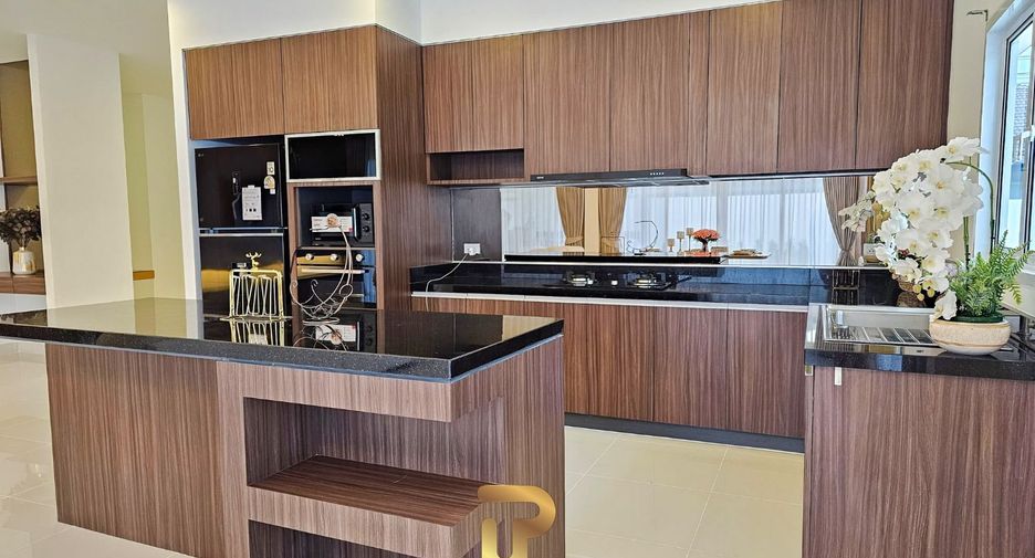 À vendre 3 chambres villa à Bang Lamung, Chonburi