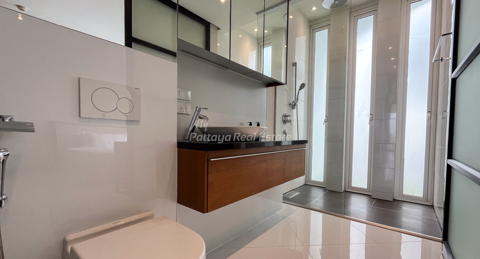 For sale 2 bedrooms condo in Sattahip, Chonburi