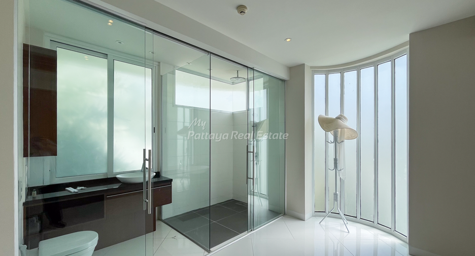 For sale 2 bedrooms condo in Sattahip, Chonburi
