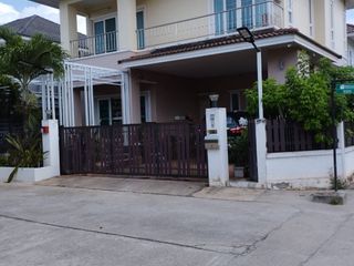 For sale 3 bedrooms house in Mueang Surat Thani, Surat Thani