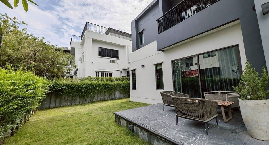 For sale 5 bedrooms condo in Saphan Sung, Bangkok