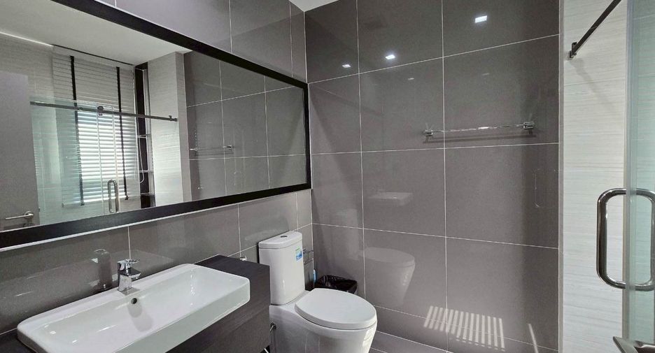 For sale 5 bedrooms condo in Saphan Sung, Bangkok