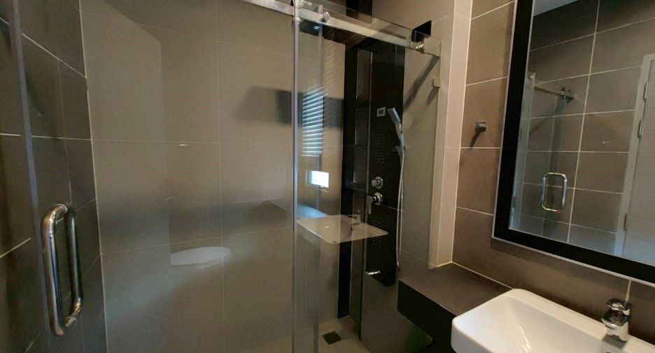 For sale 5 bedrooms condo in Saphan Sung, Bangkok