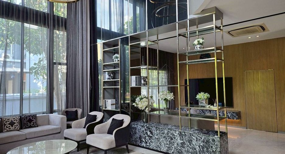 For sale 5 bedrooms condo in Saphan Sung, Bangkok