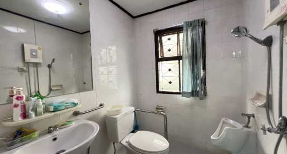 出售 4 卧室 独立屋 在 Thanyaburi, Pathum Thani