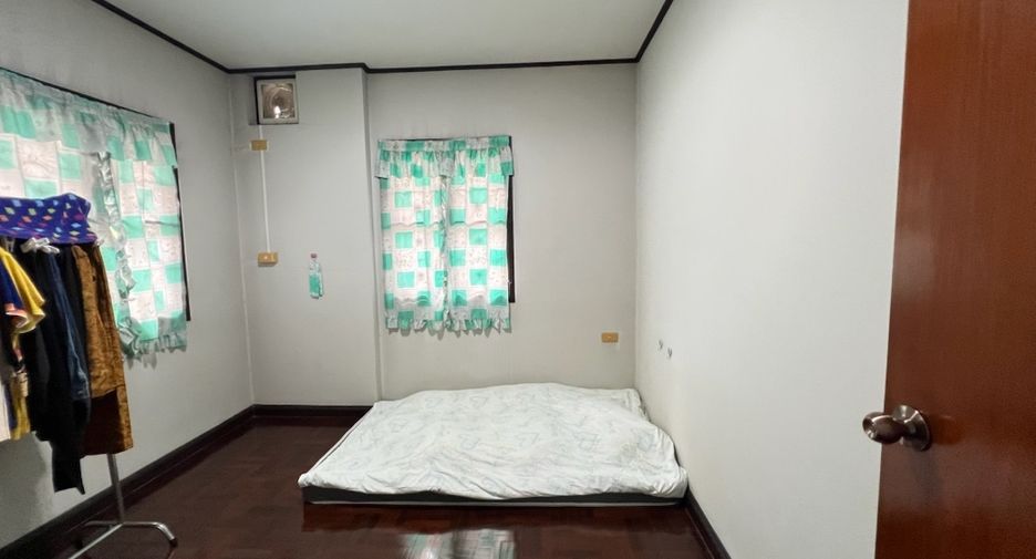 出售 4 卧室 独立屋 在 Thanyaburi, Pathum Thani