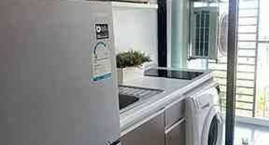 For sale 2 bedrooms condo in Mueang Samut Prakan, Samut Prakan