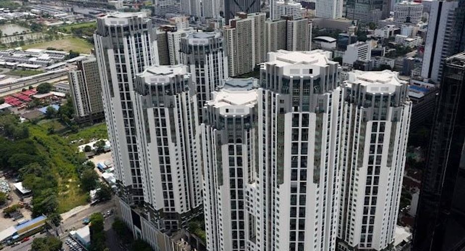 Wohnung zum Kauf mit 2 Zimmer in Huai Khwang, Bangkok