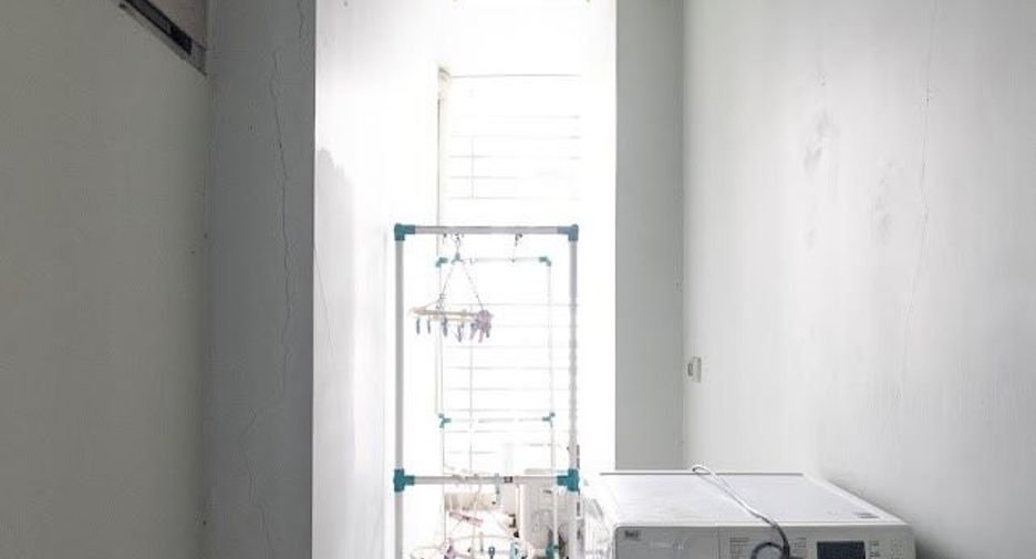 Wohnung zum Kauf mit 2 Zimmer in Huai Khwang, Bangkok