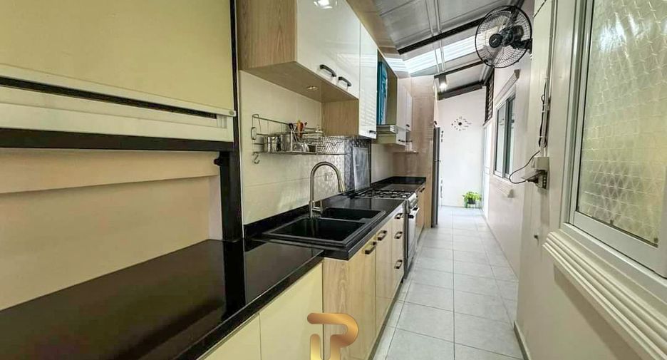 Villa zum Kauf mit 3 Zimmer in Bang Lamung, Chonburi