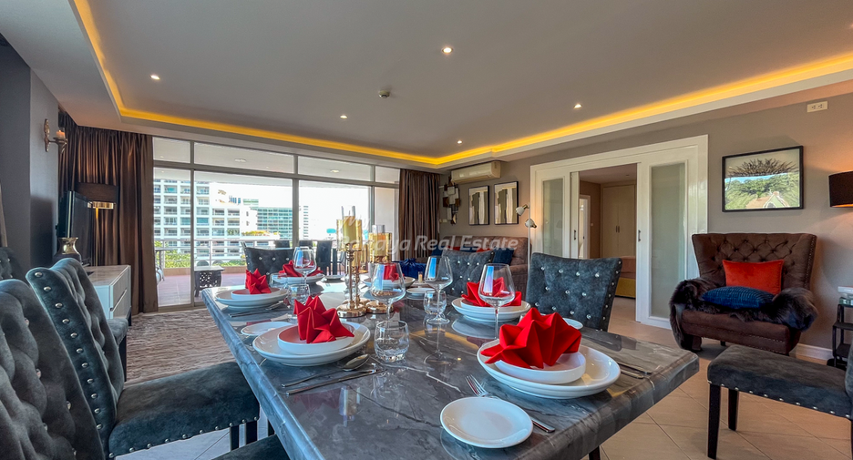 For sale 3 bedrooms condo in Bang Lamung, Chonburi
