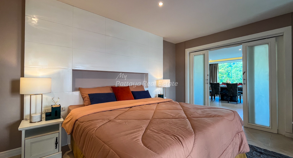 For sale 3 bedrooms condo in Bang Lamung, Chonburi