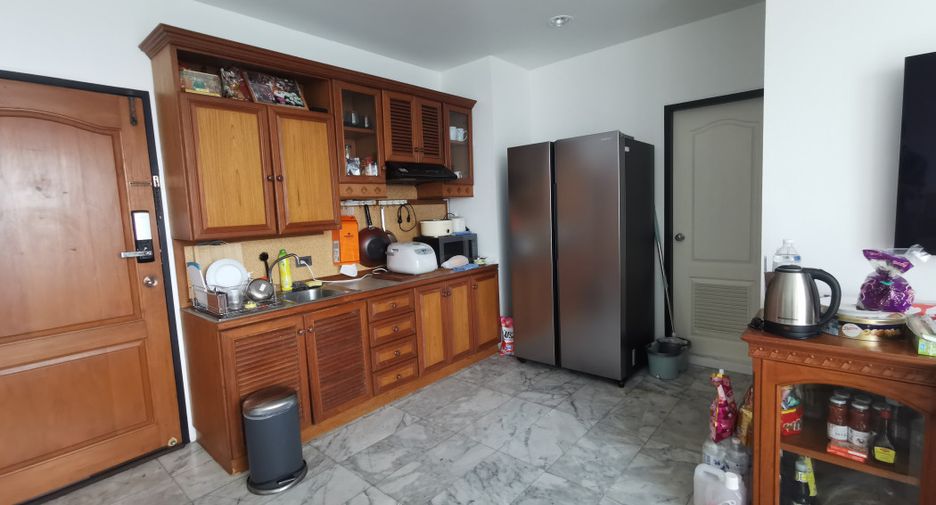 À vendre 2 chambres condo à Sathon, Bangkok