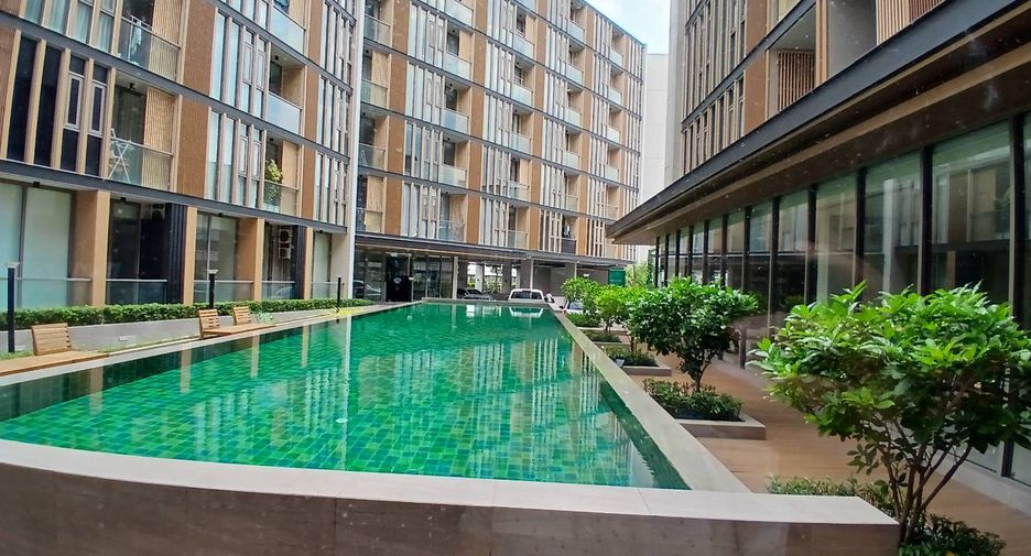 For sale 1 bed condo in Wang Thonglang, Bangkok