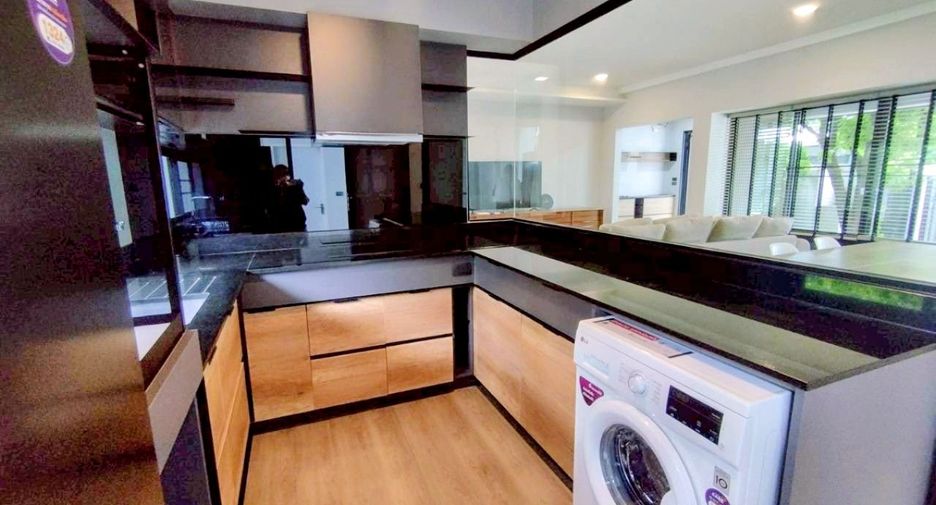 出租 3 卧室 联排别墅 在 Bang Phli, Samut Prakan