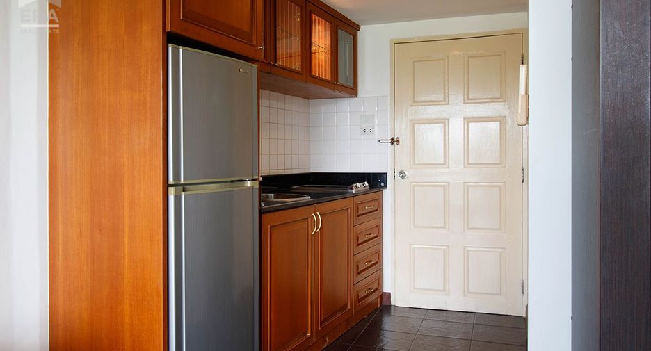 For sale 1 bed condo in Mueang Rayong, Rayong