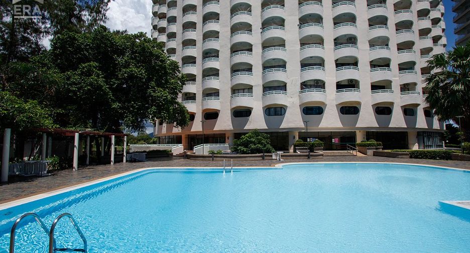 For sale 1 bed condo in Mueang Rayong, Rayong