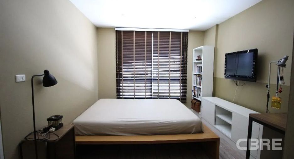 For sale 1 bed condo in Yan Nawa, Bangkok
