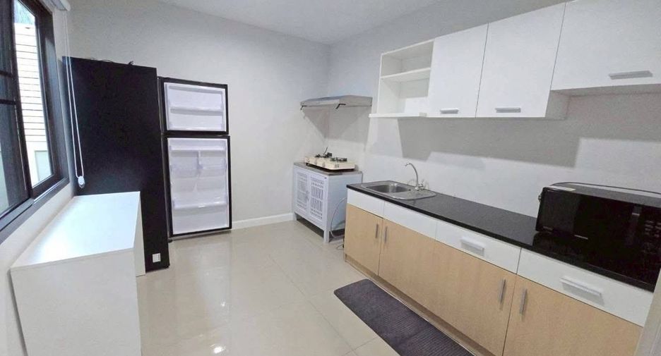 For rent 3 bedrooms house in Saraphi, Chiang Mai