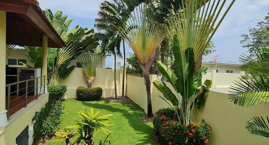 For sale 3 ベッドルーム villa in Sattahip, Chonburi
