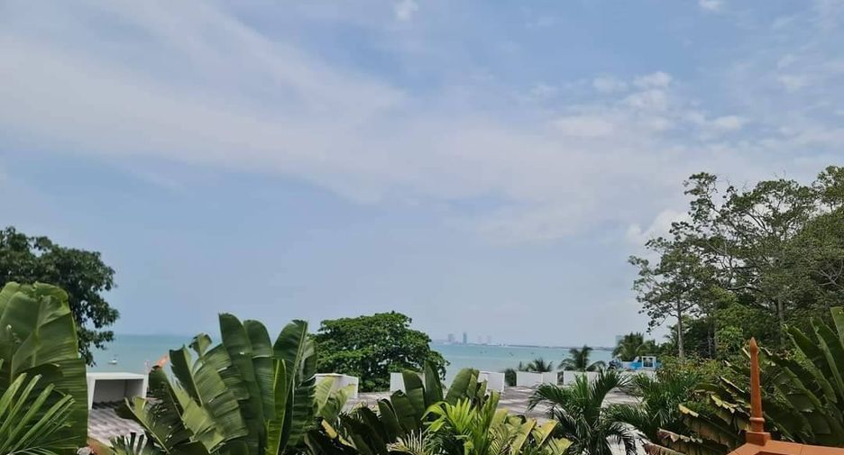 For sale 3 ベッドルーム villa in Sattahip, Chonburi