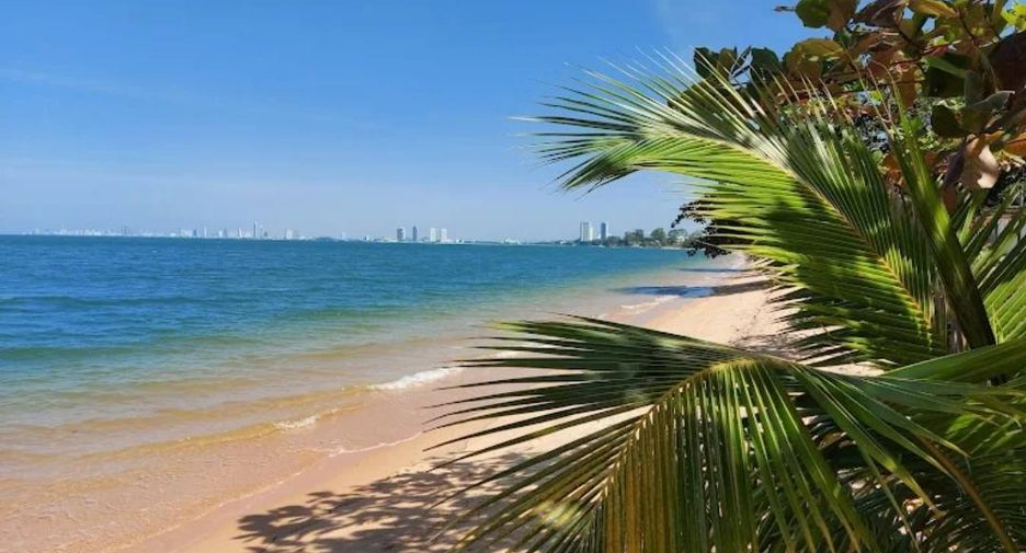 For sale 3 ベッドルーム villa in Sattahip, Chonburi