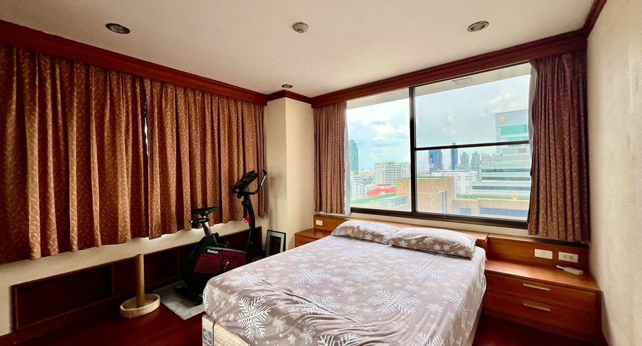 À vendre 3 chambres condo à Watthana, Bangkok