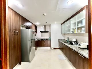 ขาย 3 ห้องนอน คอนโด ใน วัฒนา, กรุงเทพฯ