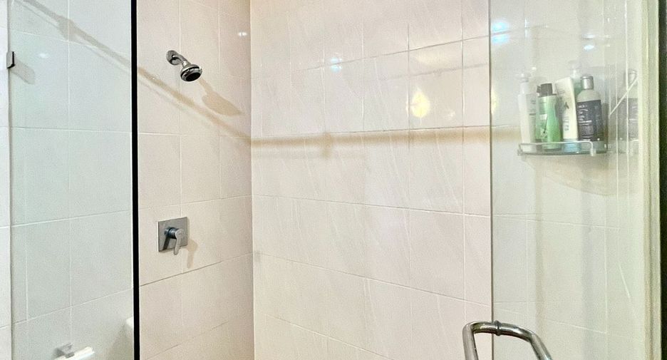 À vendre 3 chambres condo à Watthana, Bangkok