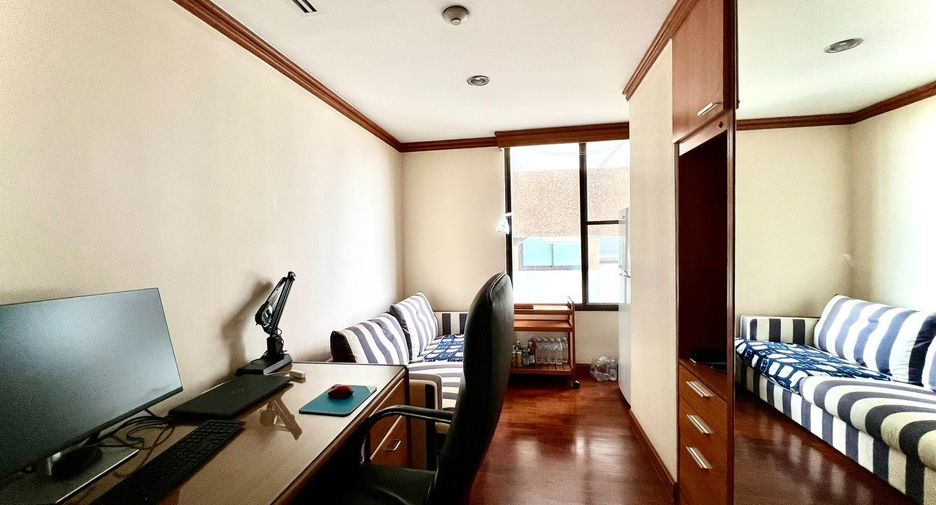 À vendre 3 chambres condo à Watthana, Bangkok