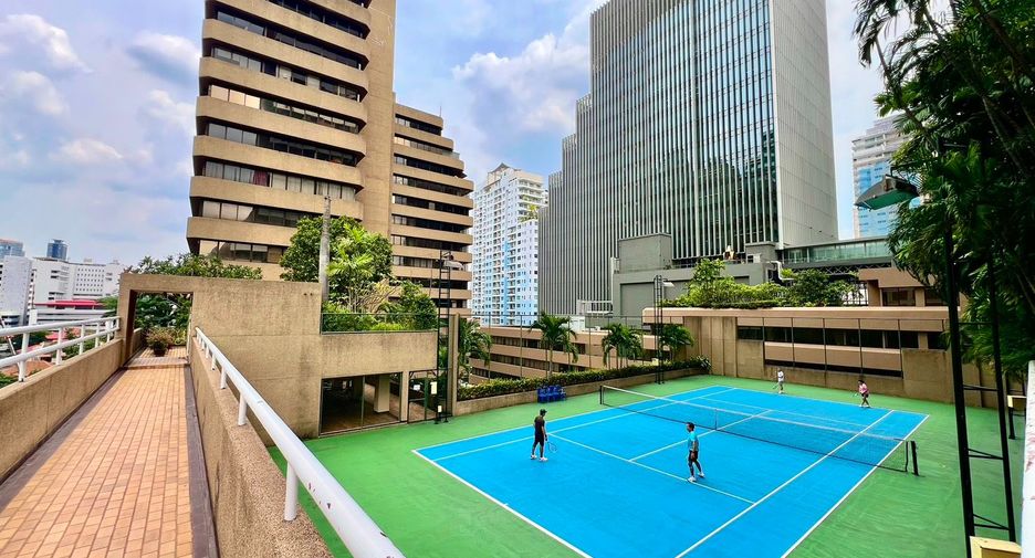 À vendre 3 chambres condo à Watthana, Bangkok