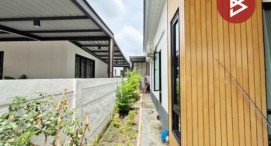 Casa en venta de 2 habitaciones en Phan Thong, Chonburi
