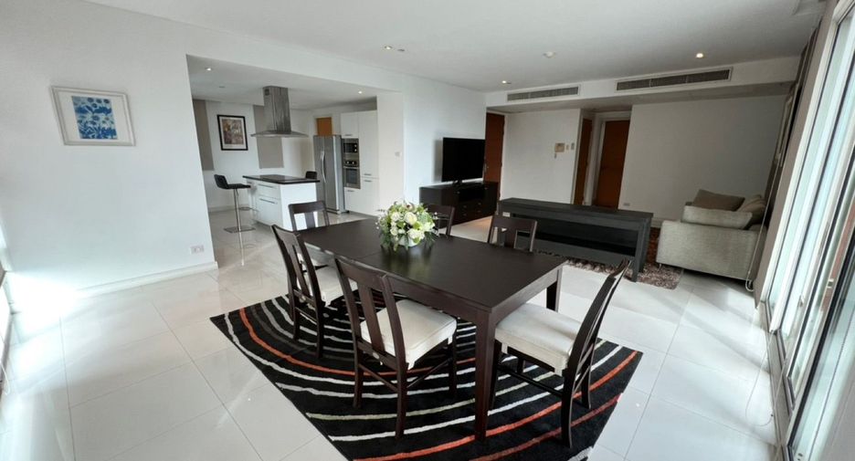 For rent 3 ベッドルーム condo in Khlong Toei, Bangkok
